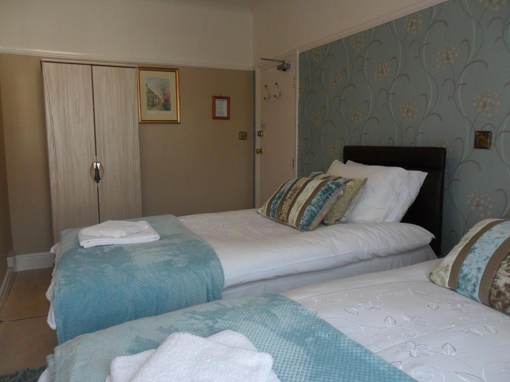 Cleave Court Guest House Llandudno Ngoại thất bức ảnh