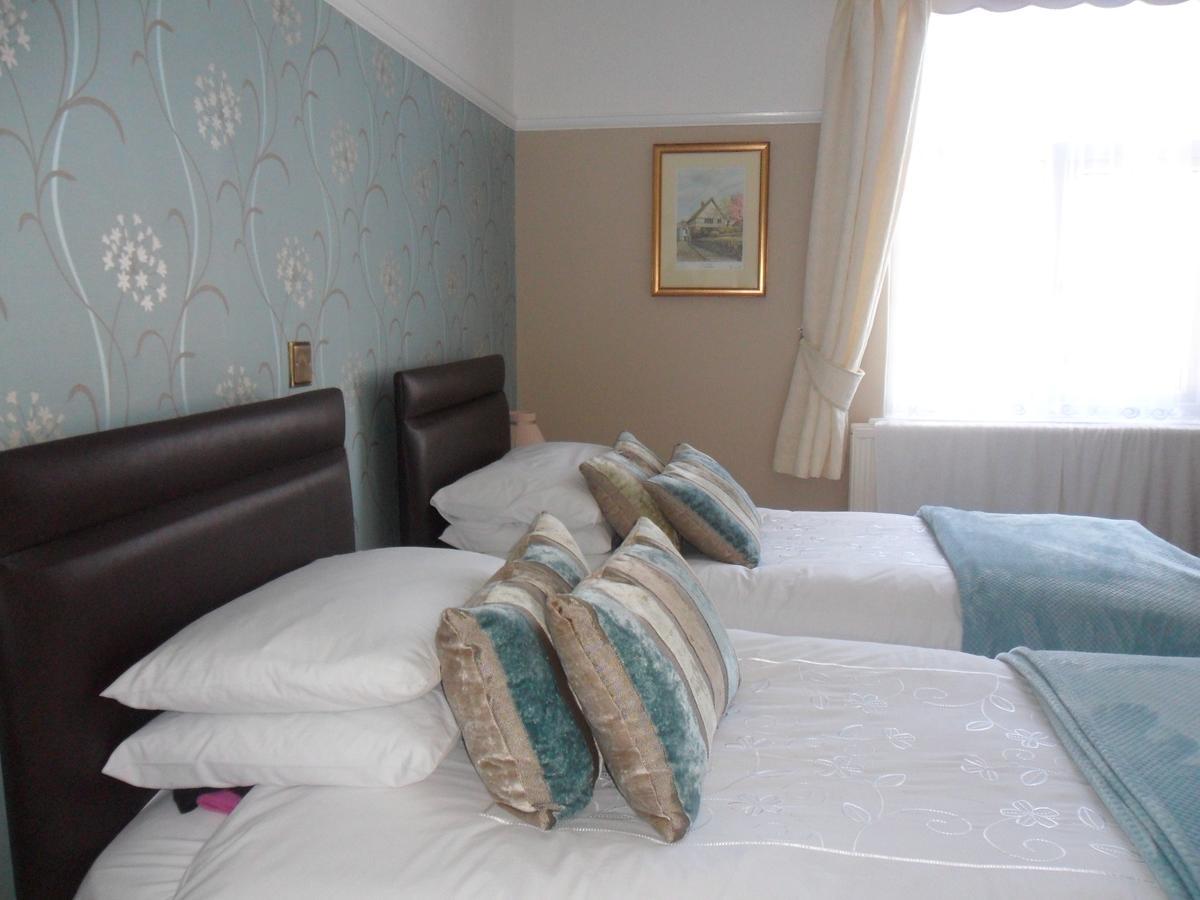 Cleave Court Guest House Llandudno Ngoại thất bức ảnh