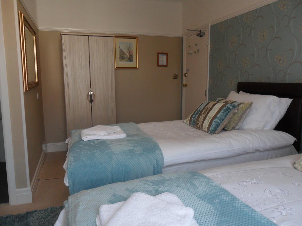 Cleave Court Guest House Llandudno Ngoại thất bức ảnh