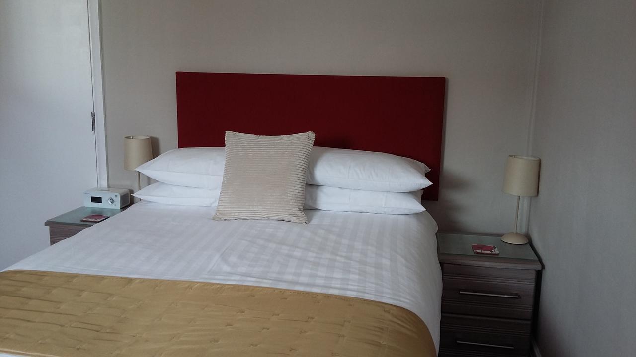 Cleave Court Guest House Llandudno Ngoại thất bức ảnh