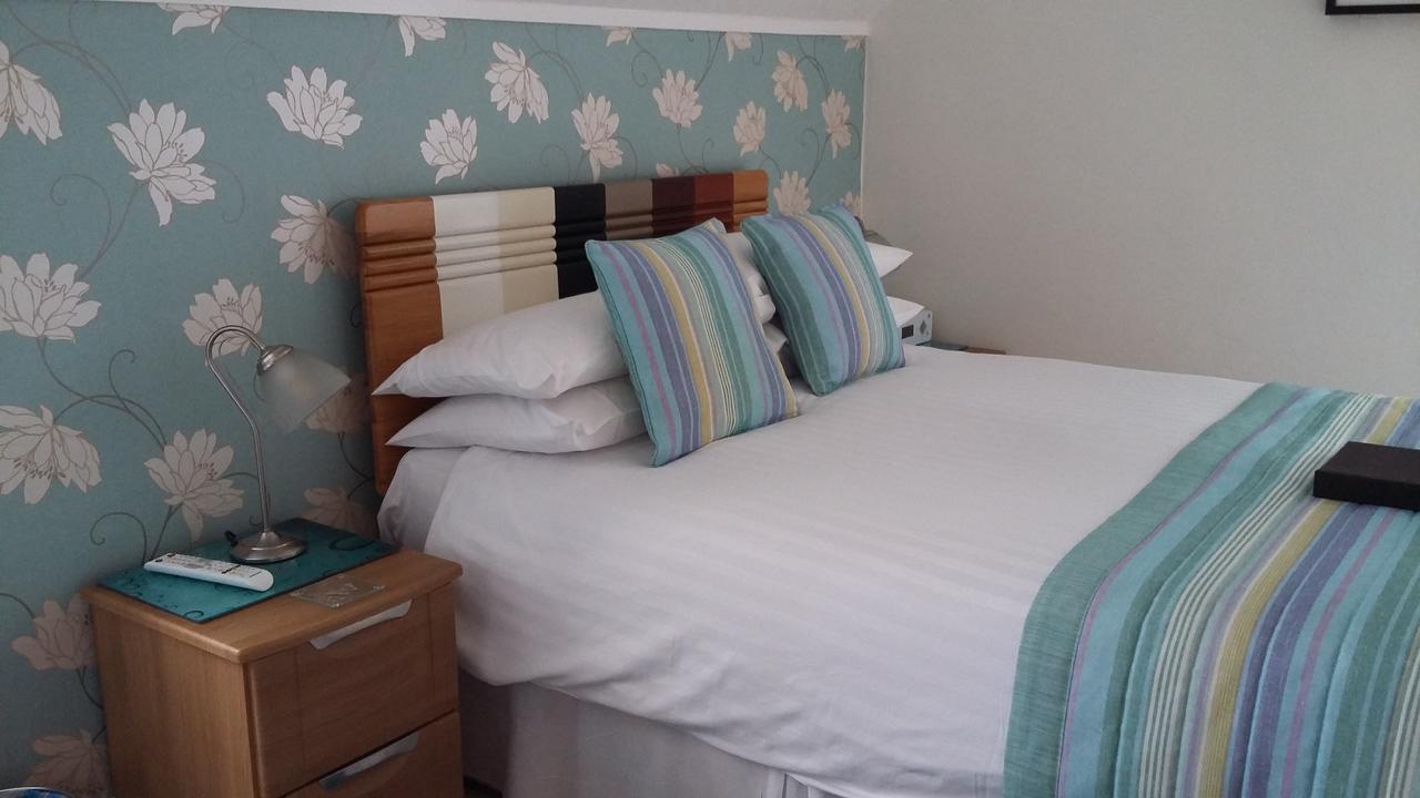 Cleave Court Guest House Llandudno Ngoại thất bức ảnh