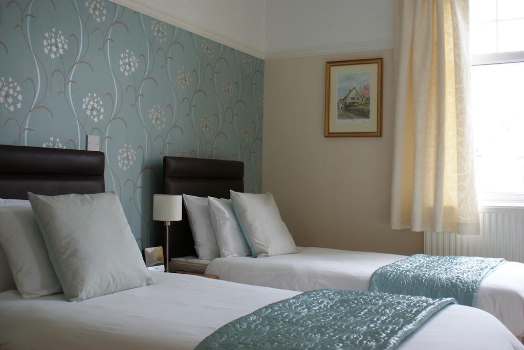 Cleave Court Guest House Llandudno Phòng bức ảnh
