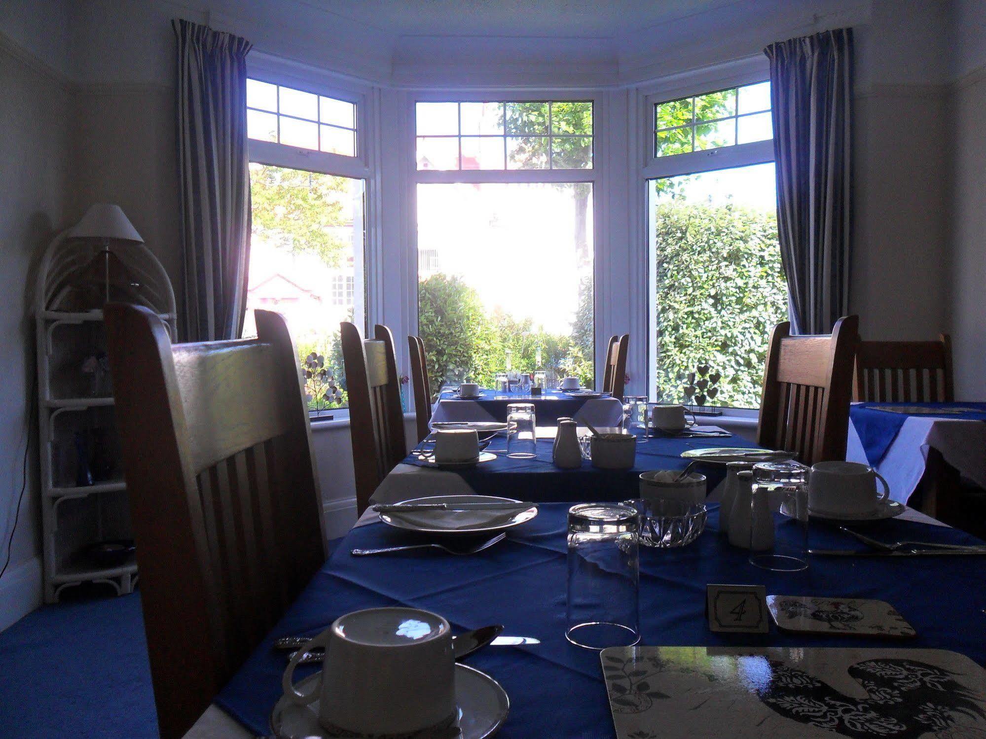 Cleave Court Guest House Llandudno Ngoại thất bức ảnh