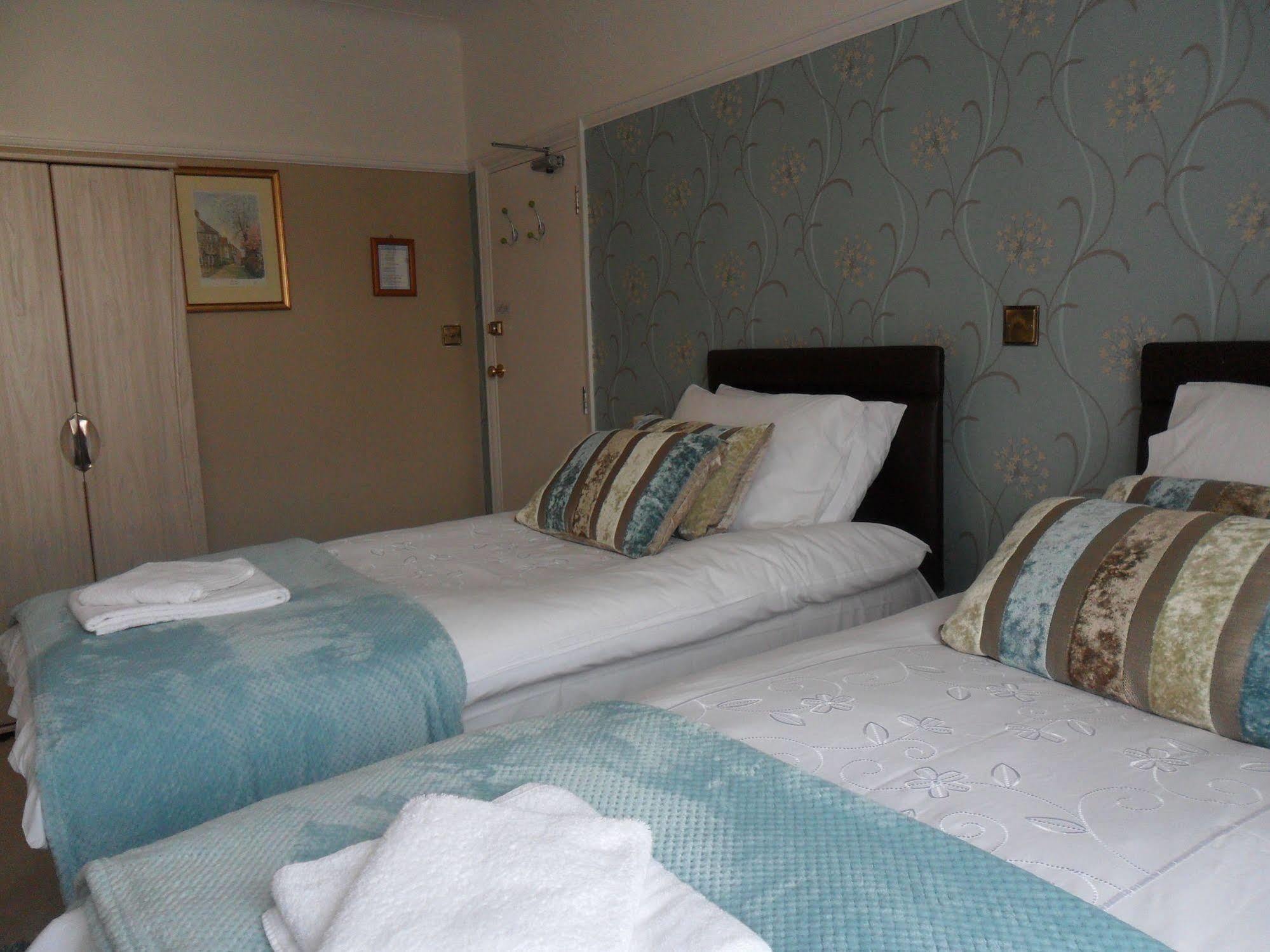 Cleave Court Guest House Llandudno Ngoại thất bức ảnh