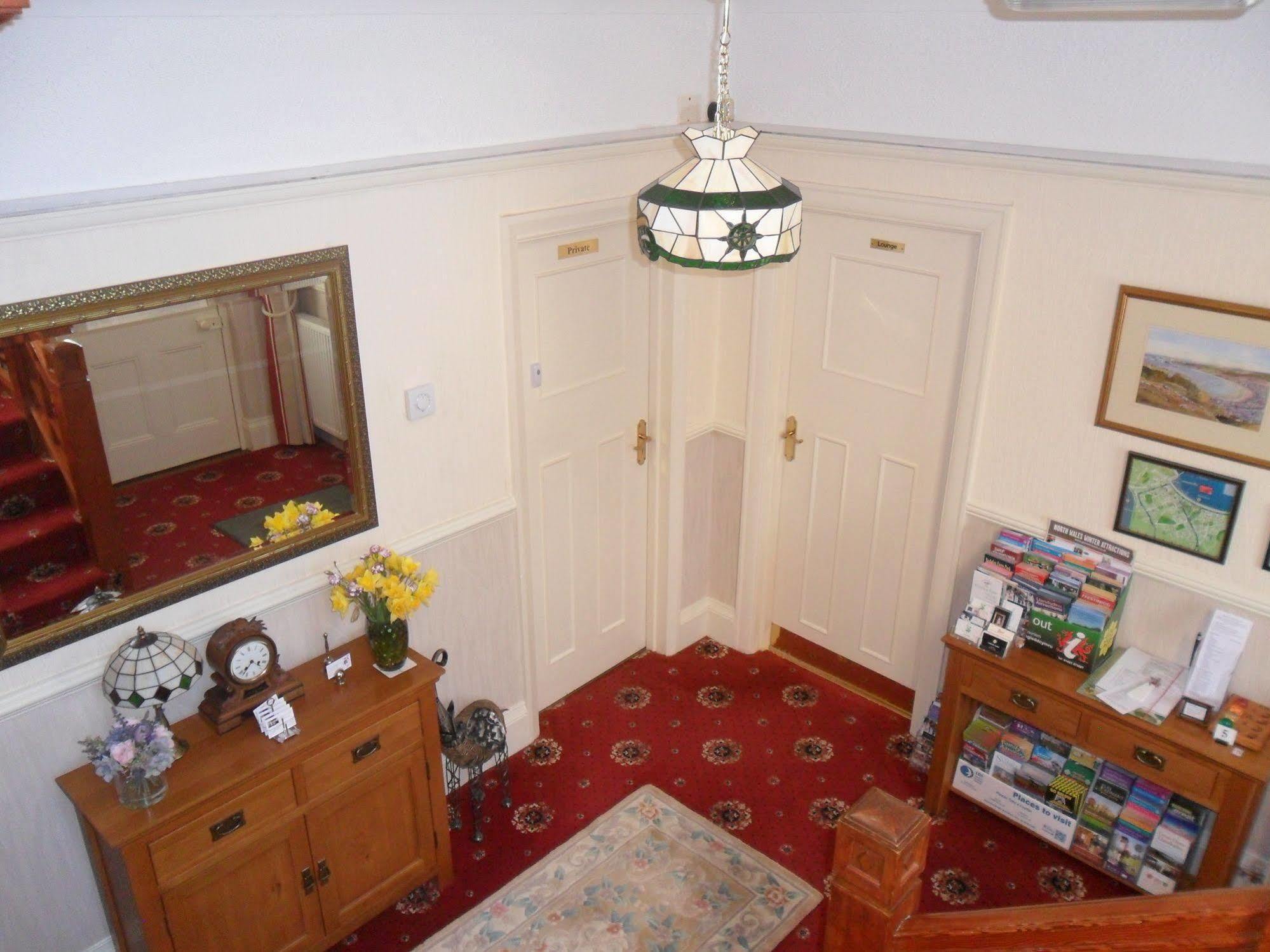 Cleave Court Guest House Llandudno Ngoại thất bức ảnh