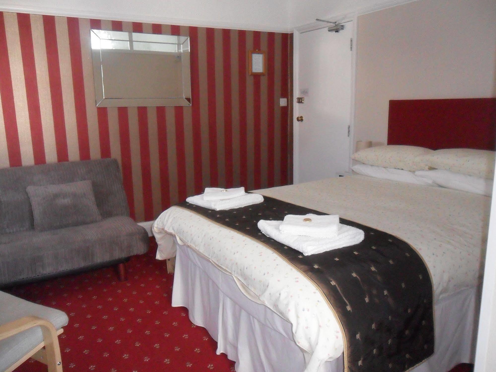 Cleave Court Guest House Llandudno Ngoại thất bức ảnh